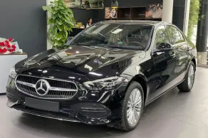 Mercedes C200 2024