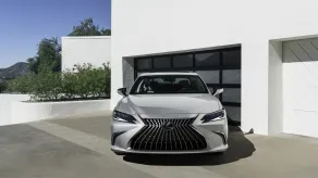 Lexus ES 2021