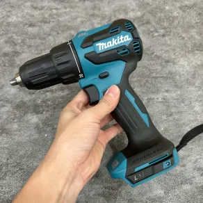 Máy khoan động lực dùng pin 18V Makita DHP490Z