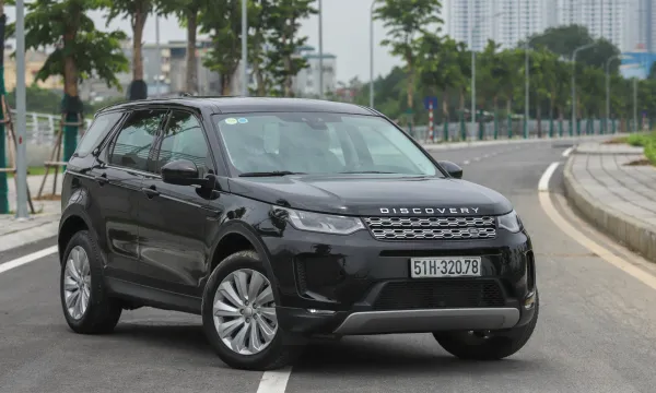 Land Rover Discovery Sport 2021