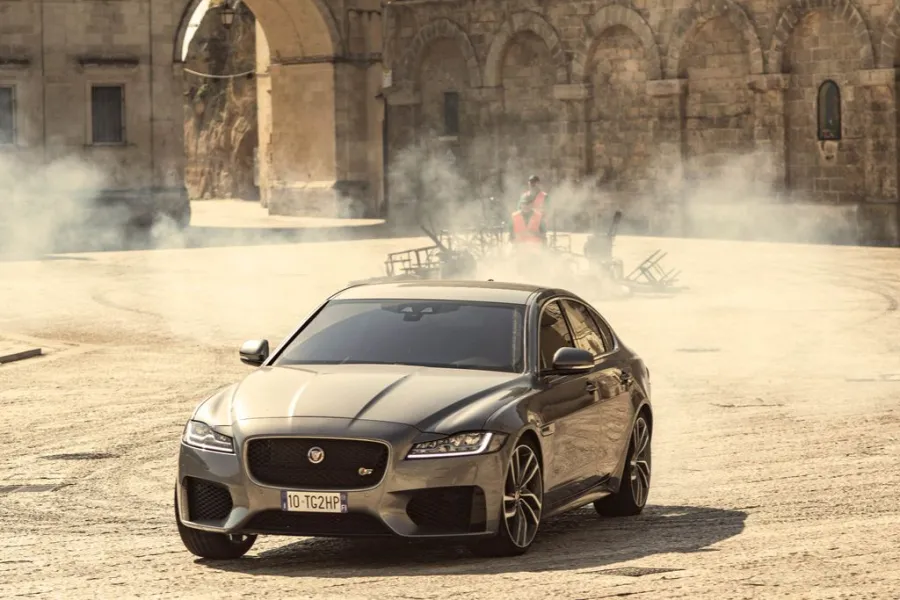 Jaguar xf 2021 - 3