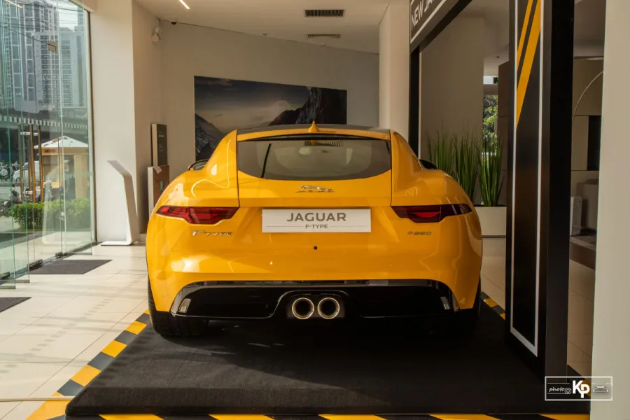 Jaguar f-type 2021 - 9