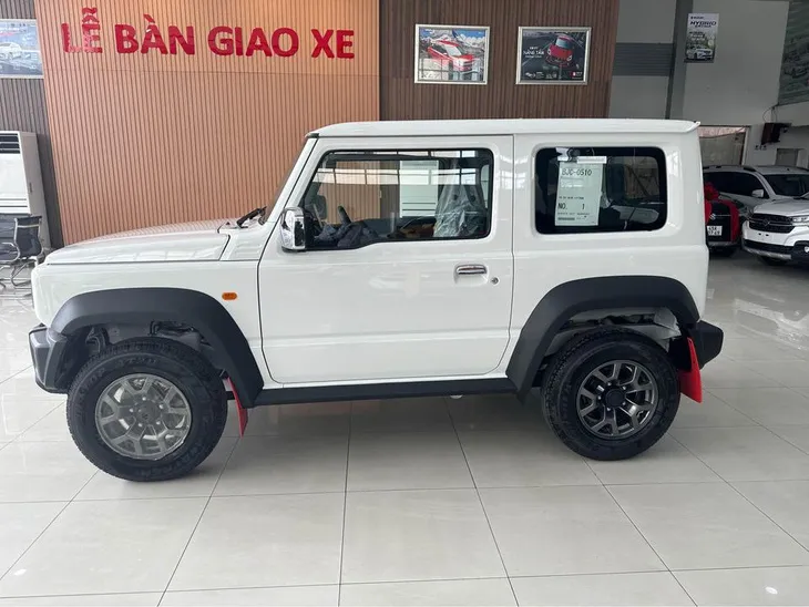 Suzuki jimny 2024 - 7