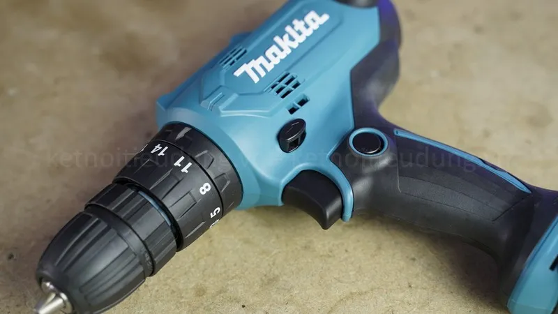 Máy khoan búa và vặn vít makita 10mm hp0300 - 2