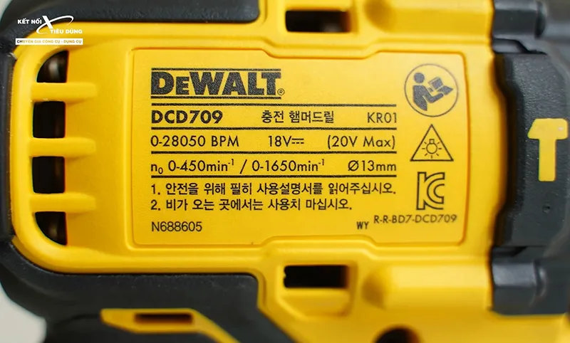 Máy khoan động lực dùng pin dewalt dcd709m1 20v - 5