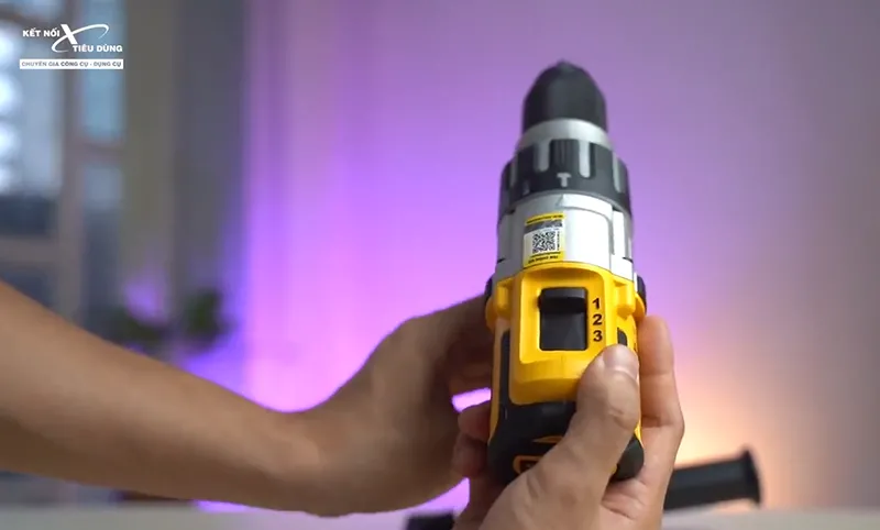 Máy khoan động lực pin 60v dewalt dcd996t1 - 3
