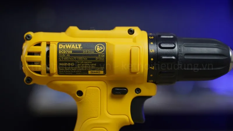 Máy khoan vặn vít dùng pin dewalt dcd700c1 108v - 4