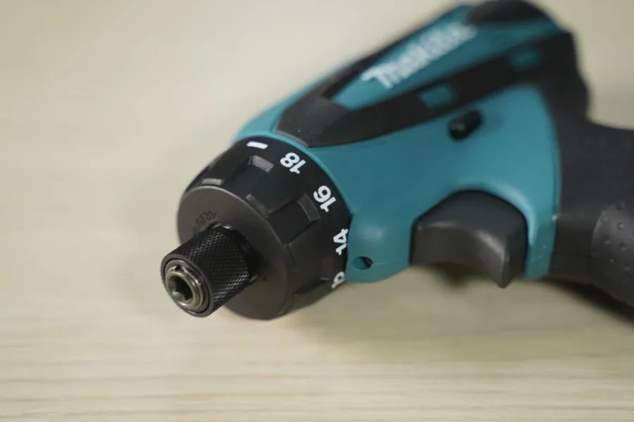 Máy khoan vặn vít dùng pin makita df030dz 108v chưa kèm pin sạc - 4