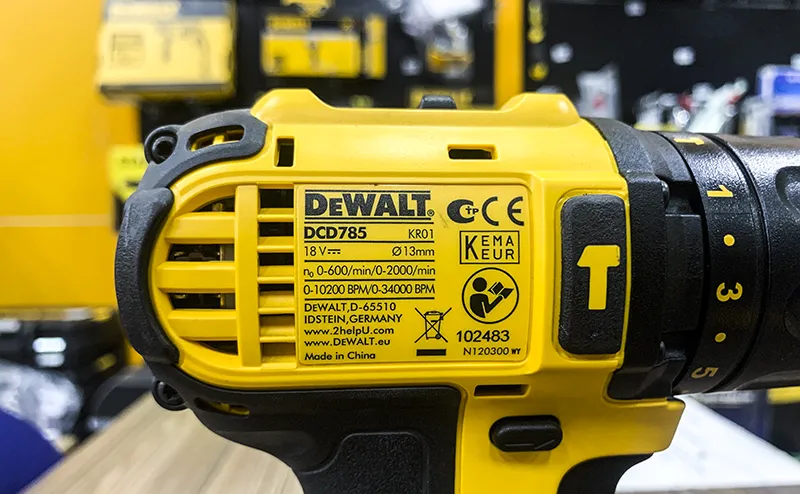 Máy khoan búa chạy pin dewalt dcd785d2 18v - 2