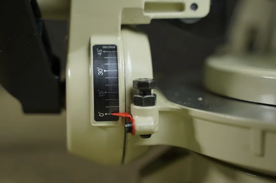 Máy cắt góc đa năng makita ls1040 - 2