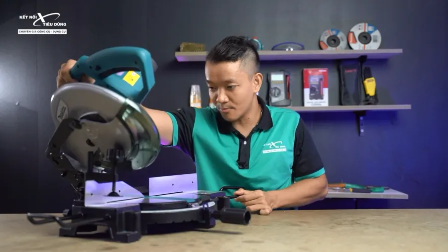 Máy cắt nhôm makita m2300b 255mm - 2