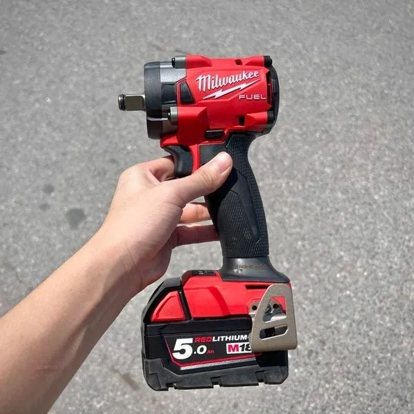 Combo máy bulong milwaukee m18 fiw212 - 2