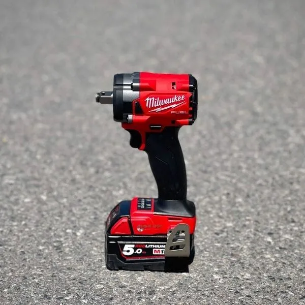 Combo máy bulong milwaukee m18 fiw212 - 4