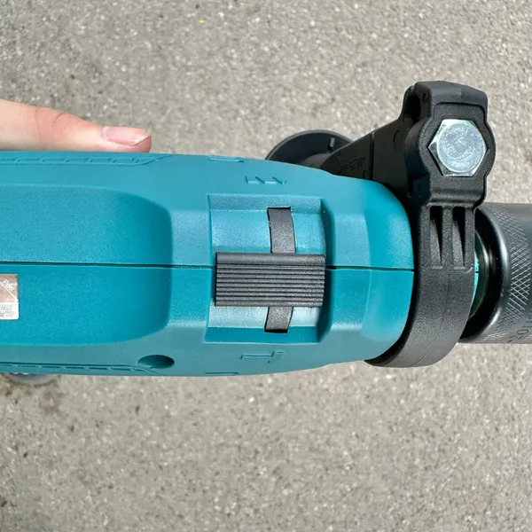 Máy khoan búa makita m0801b 16mm - 6