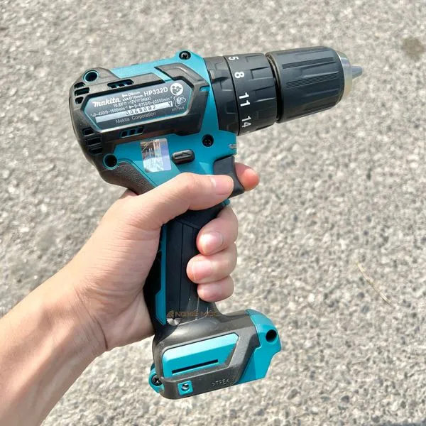 Máy khoan búa và vặn vít dùng pin makita hp332dz - 3