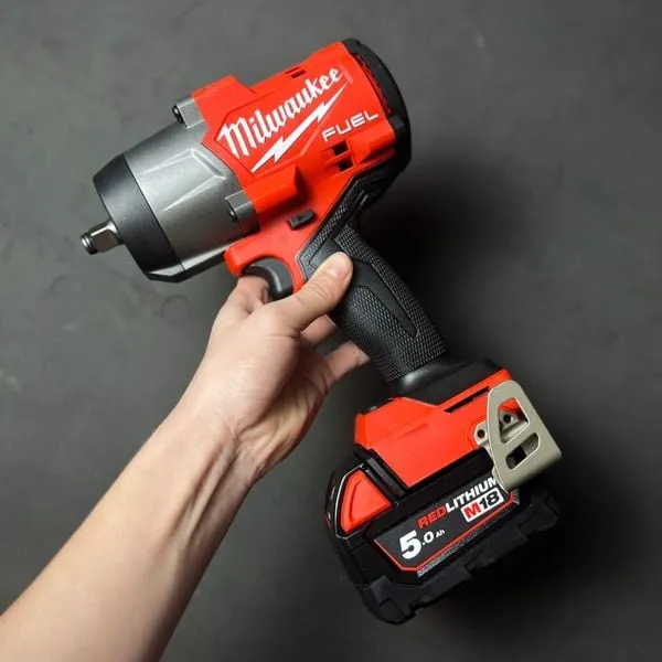 Máy siết bulong dùng pin milwaukee m18 fhiw2f12 - 4