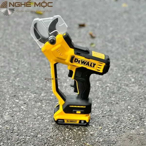 Máy cắt cành dùng pin 20v dewalt dcmpp568 - 1